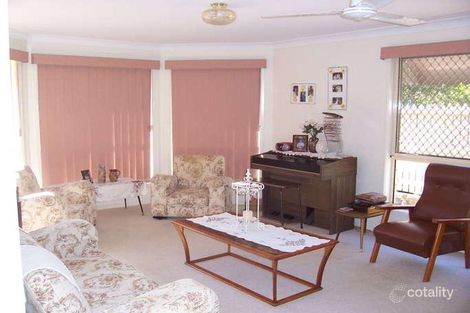 Property photo of 17 Dianthus Place Flinders View QLD 4305