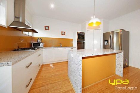 Property photo of 12 The Ridge Caroline Springs VIC 3023