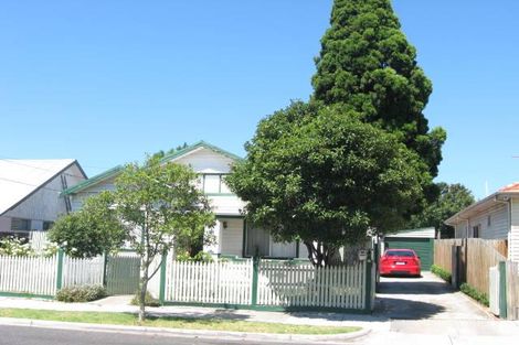 7 Farm St, Newport, VIC 3015