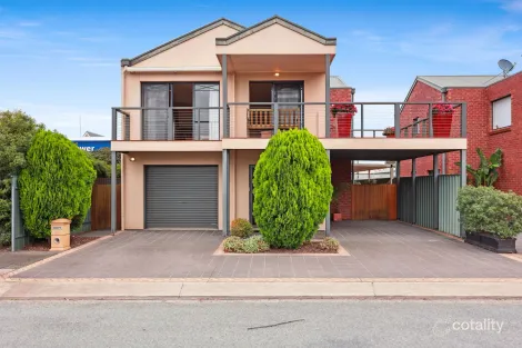 Property photo of 2/1 Cornhill Road Victor Harbor SA 5211