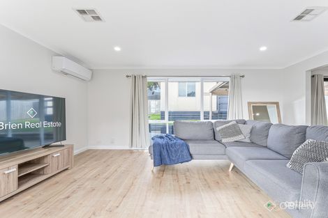Property photo of 8 Marcella Place Carrum Downs VIC 3201