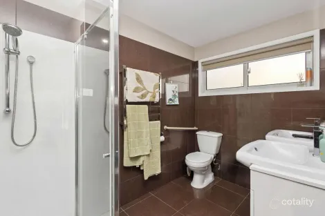 Property photo of 2/5A Violet Street Eaglehawk VIC 3556