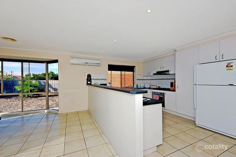 Property photo of 17 Rutman Close Werribee VIC 3030