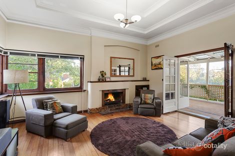 Property photo of 32 Montana Street Glen Iris VIC 3146