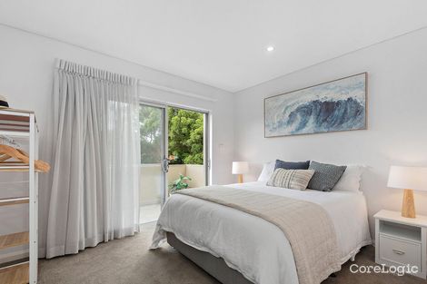 Property photo of 52 Burchmore Road Manly Vale NSW 2093