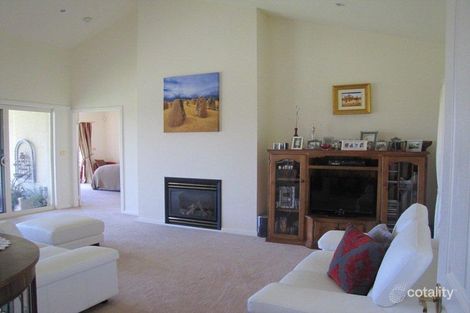 Property photo of 7 Denver Place Robin Hill NSW 2795