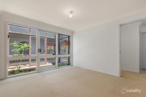 Property photo of 8 Mistletoe Avenue Macquarie Fields NSW 2564