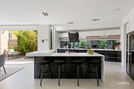 Property photo of 37 Fairhills Parade Glen Waverley VIC 3150