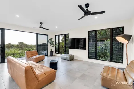 Property photo of 11 Seascape Close Palm Cove QLD 4879