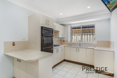 Property photo of 5 Tennant Place Edensor Park NSW 2176