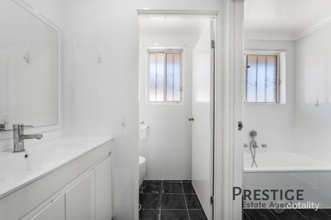 Property photo of 5 Tennant Place Edensor Park NSW 2176