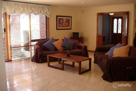 Property photo of 6 Phoebe Court St Helena VIC 3088