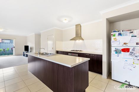 Property photo of 10 Gelderland Drive Clyde North VIC 3978