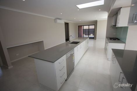 Property photo of 31 Kingscote Way Wollert VIC 3750