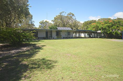 19 Shore Rd W, Booral, QLD 4655