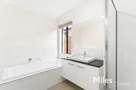 Property photo of 9 Partington Street Donnybrook VIC 3064