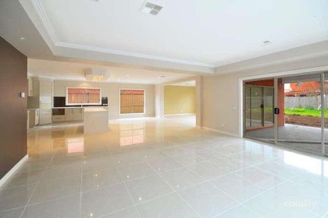 Property photo of 134 Lady Nelson Way Taylors Lakes VIC 3038