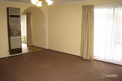 Property photo of 15 Eildon Road Endeavour Hills VIC 3802