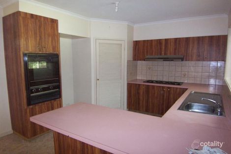 Property photo of 27 Akoonah Drive Golden Square VIC 3555