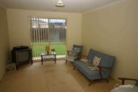 Property photo of 19 Jagger Circuit Cranbourne East VIC 3977