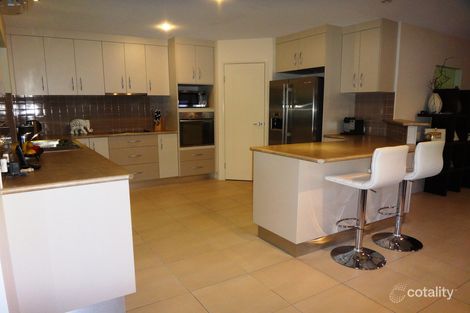 Property photo of 33 Dolphin Drive Bucasia QLD 4750