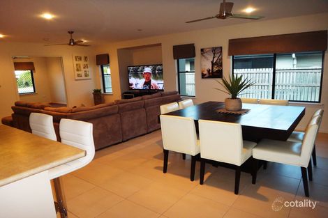 Property photo of 33 Dolphin Drive Bucasia QLD 4750