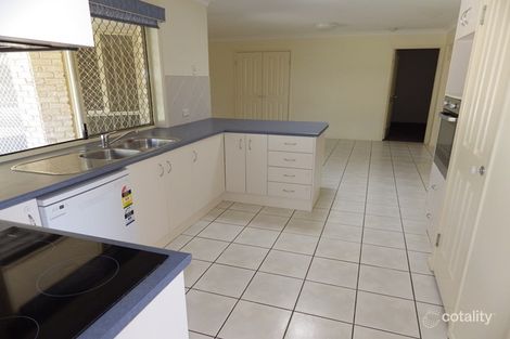 Property photo of 10 Chestnut Drive Flinders View QLD 4305