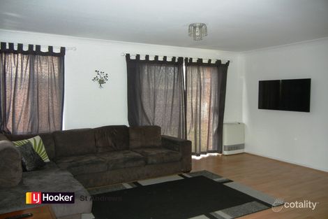 Property photo of 33 Mackillop Crescent St Helens Park NSW 2560
