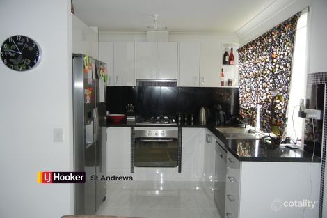 Property photo of 33 Mackillop Crescent St Helens Park NSW 2560