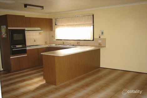 Property photo of 15 Eildon Road Endeavour Hills VIC 3802