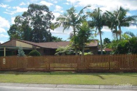 1/3 Hoya Ct, Labrador, QLD 4215