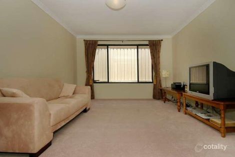 Property photo of 44 Wyatt Road Hocking WA 6065