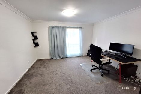 Property photo of 17 Whitsunday Place Redland Bay QLD 4165