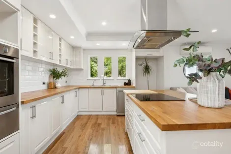 8 Thermopylae Cres, Hallett Cove, SA 5158