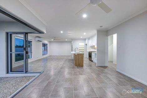 5 Grove Bvd, Mooloolah Valley, QLD 4553