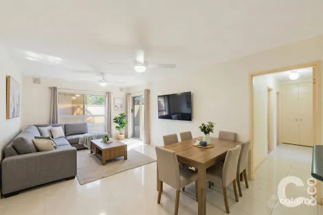 4/4 Canham Way, Orelia, WA 6167