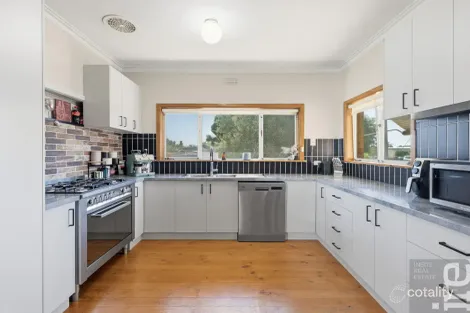 Property photo of 7 Langtree Avenue Wangaratta VIC 3677