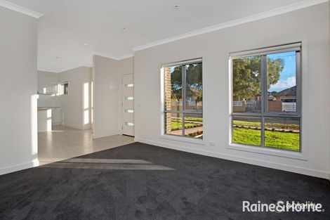 Property photo of 1/71 Fox Street St Albans VIC 3021