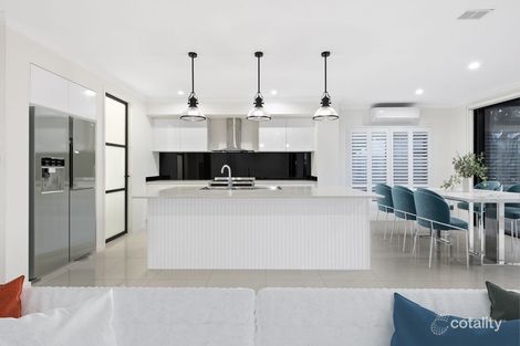 Property photo of 9 Kingsley Street Labrador QLD 4215