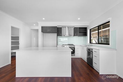 Property photo of 35 Fritelli Circuit Wyndham Vale VIC 3024