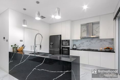 Property photo of 61 Oramzi Road Girraween NSW 2145