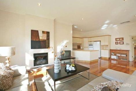 Property photo of 4 Dunlop Avenue Ormond VIC 3204