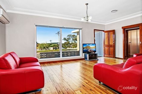 Property photo of 43 Stanleigh Crescent West Wollongong NSW 2500