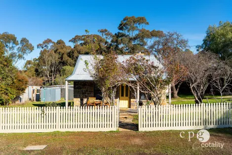 32 Castlemaine Rd, Maldon, VIC 3463