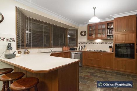 Property photo of 17 Hedgerow Court Narre Warren South VIC 3805