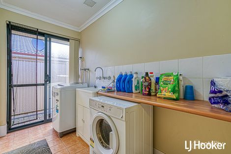 Property photo of 50 Mosedale Loop Waikiki WA 6169