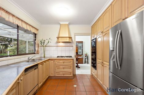 Property photo of 10 Pineda Court Glen Waverley VIC 3150