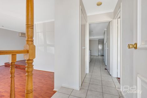 Property photo of 22 Hibiscus Close Meadow Heights VIC 3048