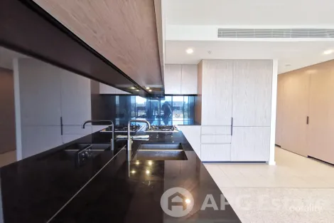 Property photo of 1306/151 Berkeley Street Melbourne VIC 3000