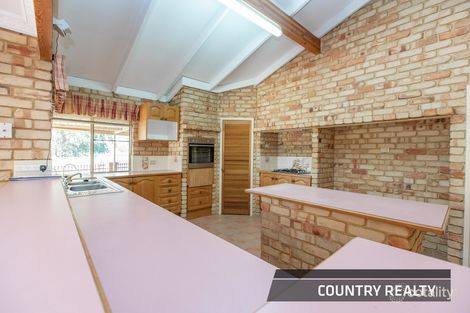 Property photo of 20 Hammond Place Northam WA 6401